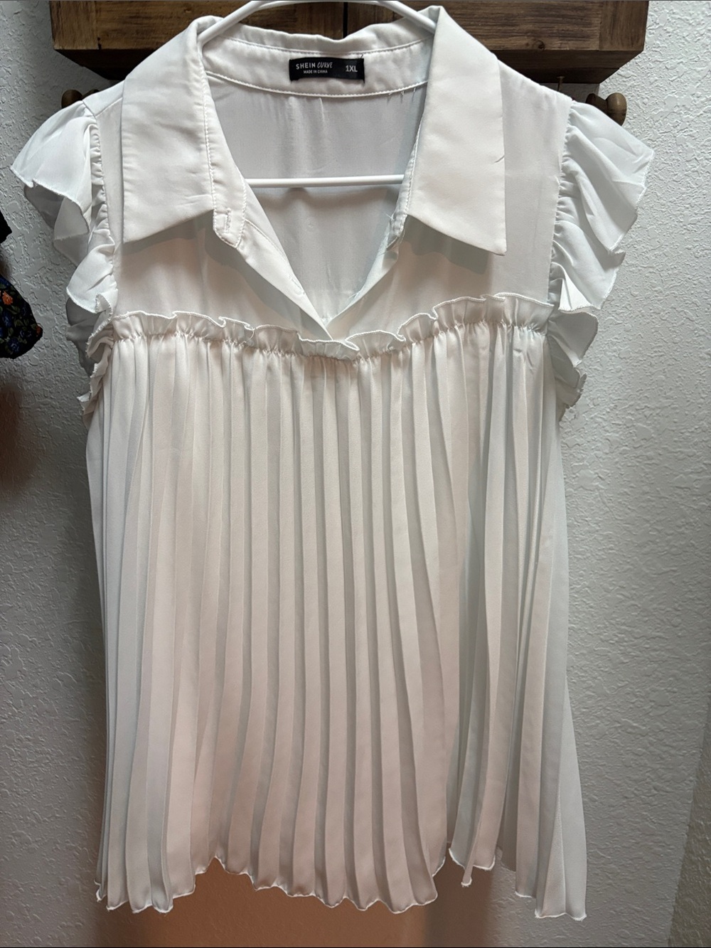 SHEIN White Pleated Ruffle Sleeve Blouse